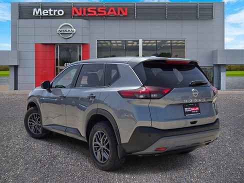 Used 2023 Nissan Rogue S FWD image 4
