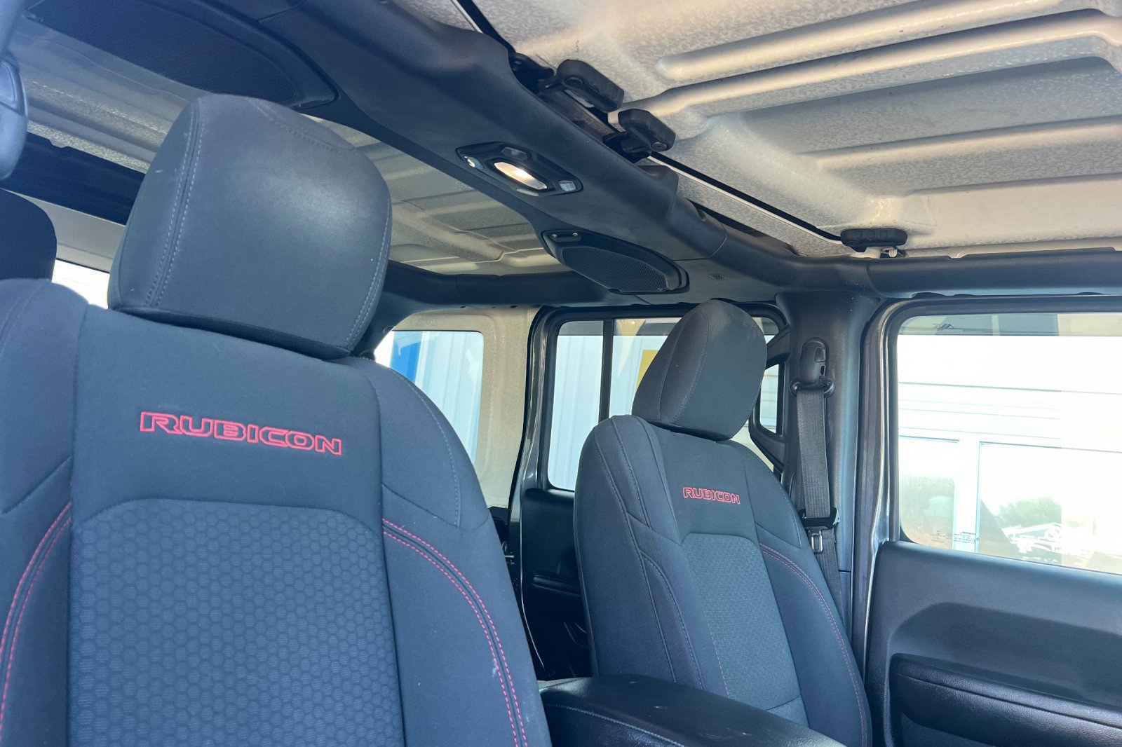 Used 2018 Jeep Wrangler Unlimited Rubicon AWD/4WD image 18