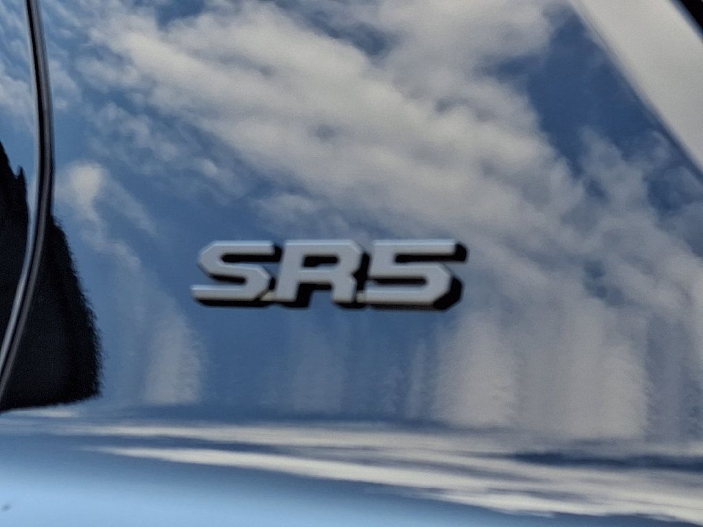 Certified 2025 Toyota 4Runner SR5 AWD/4WD image 32