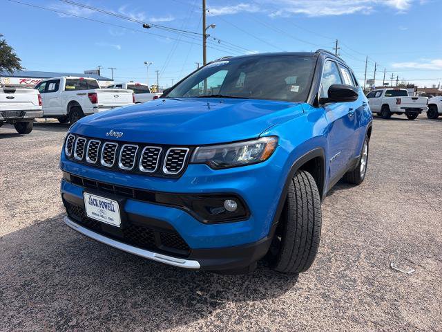 Used 2025 Jeep Compass Limited AWD/4WD image 3