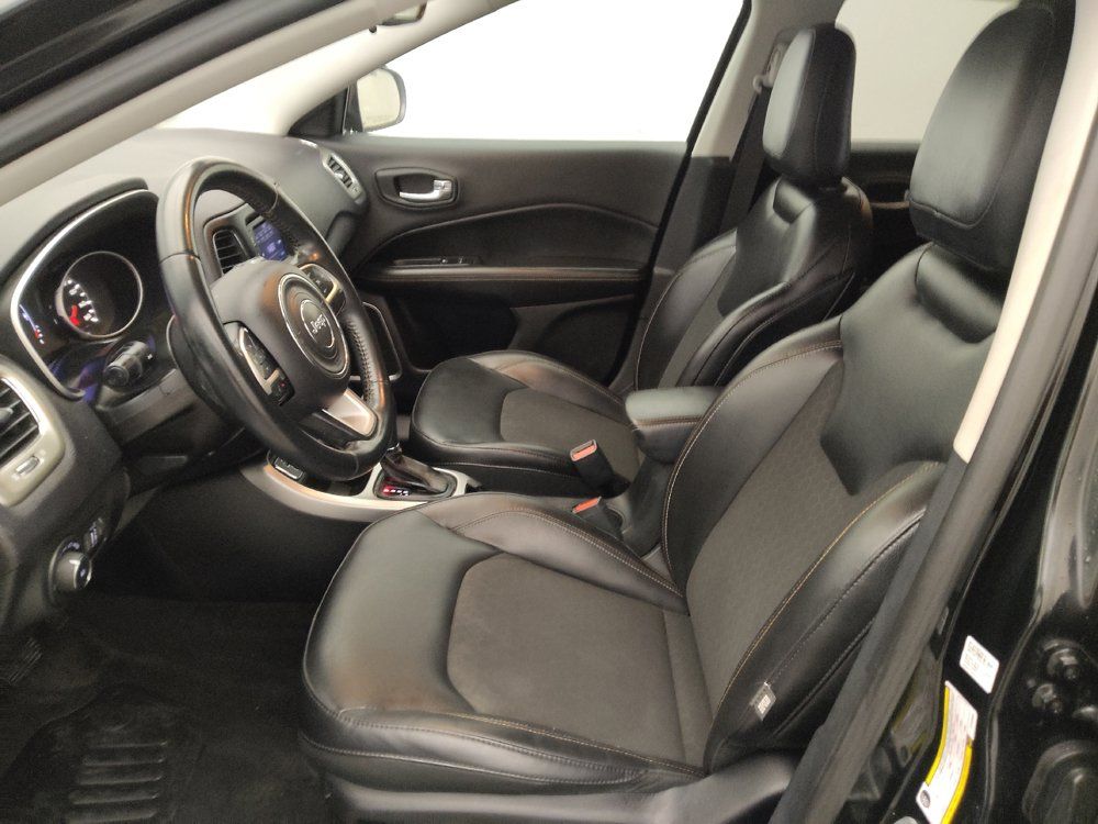 Used 2018 Jeep Compass Latitude FWD image 17