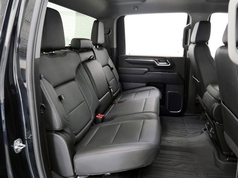 Used 2024 GMC Sierra 2500 SLT AWD/4WD image 19