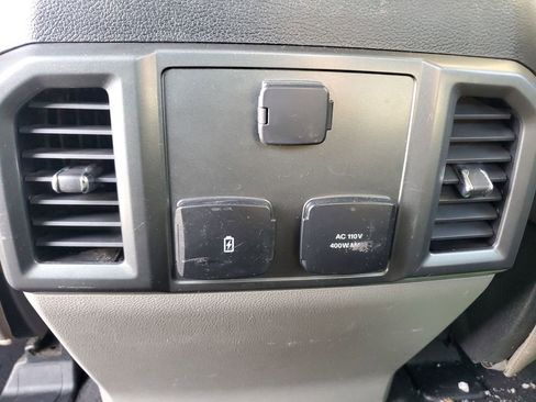 Used 2021 Ford F250 XLT w/ XLT Premium Package image 23