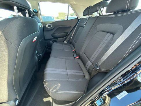 New 2025 Hyundai Venue SEL image 5