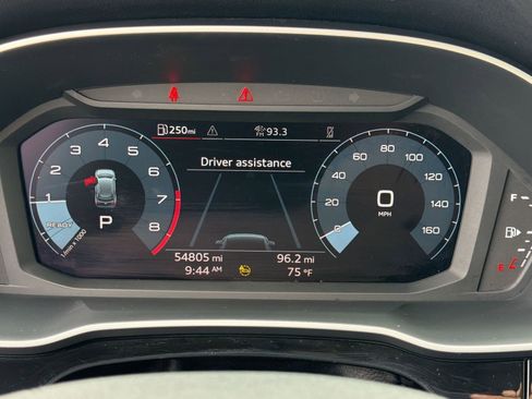 Used 2024 Audi Q3 2.0T Premium AWD/4WD image 18