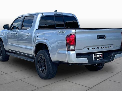 Used 2020 Toyota Tacoma SR w/ SR Convenience Package RWD image 11