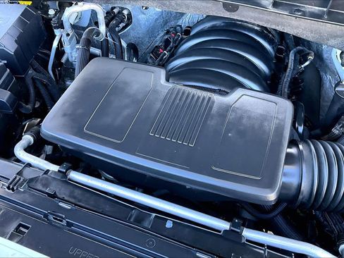 Used 2020 GMC Sierra 1500 SLE w/ SLE Value Package image 30