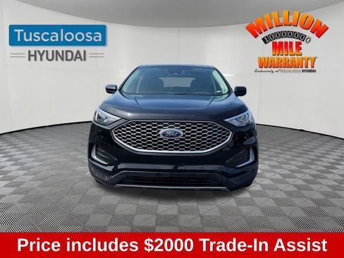 Used 2024 Ford Edge SEL image 9