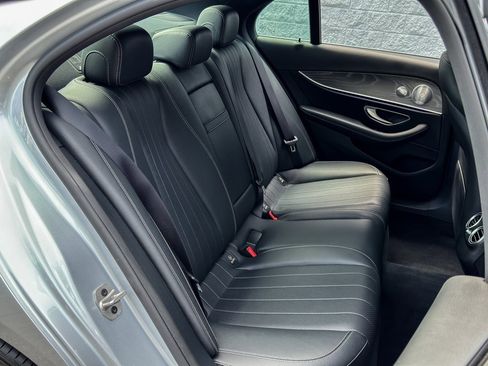 Used 2021 Mercedes-Benz E 350 4MATIC Sedan image 25