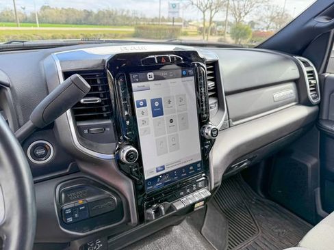 Used 2023 RAM 2500 Big Horn w/ Level B Equipment Group image 18