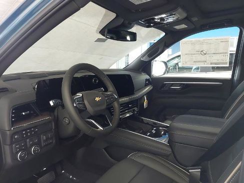 New 2026 Chevrolet Tahoe Premier image 2