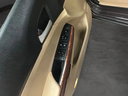 Used 2011 Honda Accord EX image 23