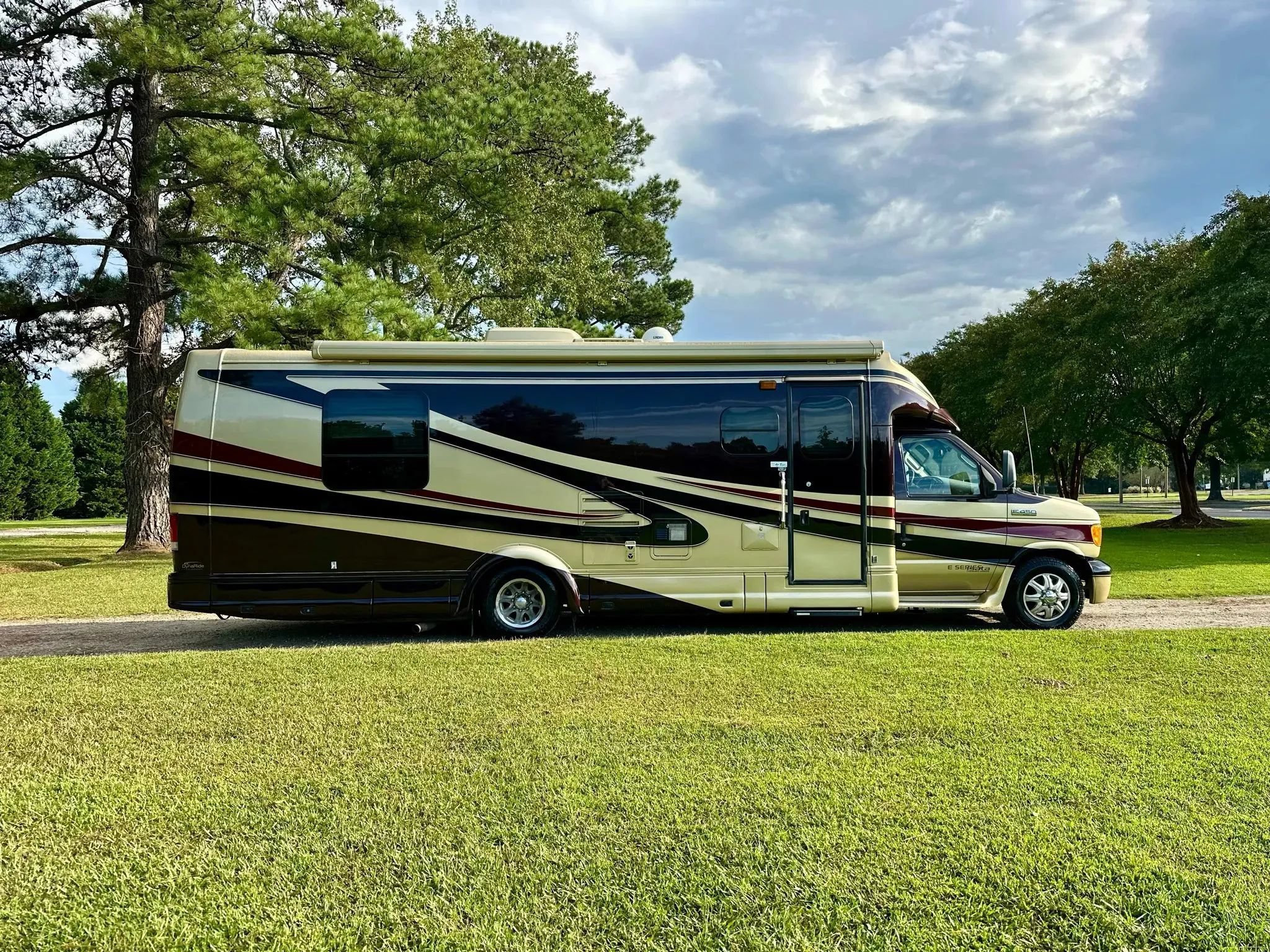 Used 2006 Ford E-450 and Econoline 450 RWD image 6