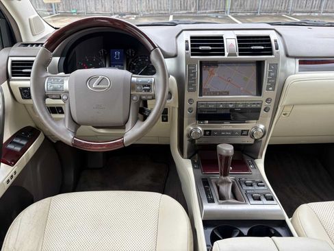 Used 2019 Lexus GX 460 Luxury AWD/4WD image 12