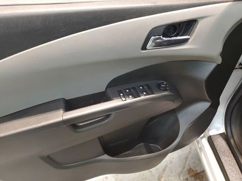 Used 2012 Chevrolet Sonic LT image 13