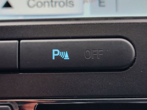 Used 2018 Ford Explorer Sport w/ Equipment Group 401A image 14