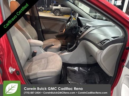 Used 2016 Hyundai Accent SE w/ Option Group 02 FWD image 13