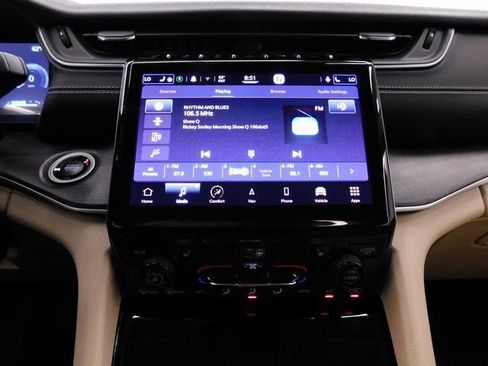 Used 2021 Jeep Grand Cherokee L Limited image 46