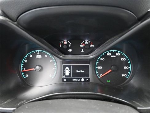 Used 2022 Chevrolet Colorado LT w/ LT Convenience Package image 16