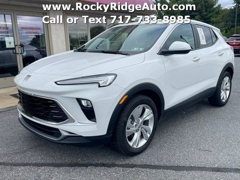 Used 2025 Buick Encore GX Preferred w/ Comfort Package image 3