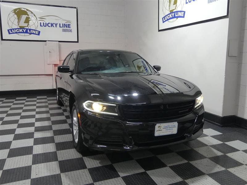 Used 2022 Dodge Charger SXT RWD image 5
