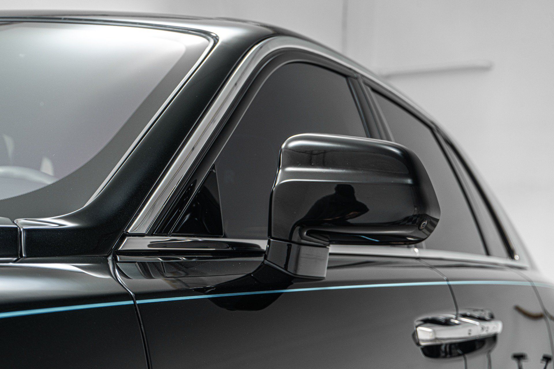 Used 2022 Rolls-Royce Ghost w/ Ghost Package AWD/4WD image 38