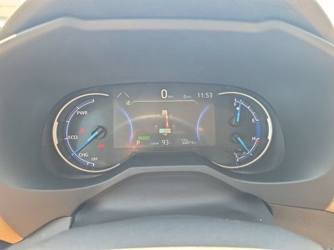 Used 2025 Toyota RAV4 LE AWD/4WD image 17