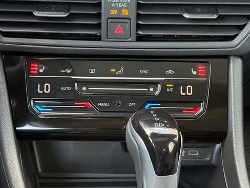 New 2026 Volkswagen Jetta SE image 22