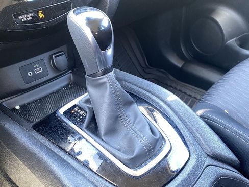 Certified 2020 Nissan Rogue S FWD image 8