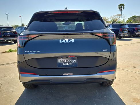 New 2026 Kia Sportage EX AWD/4WD image 7