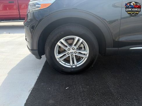 Used 2023 Ford Explorer XLT w/ Equipment Group 202A AWD/4WD image 25