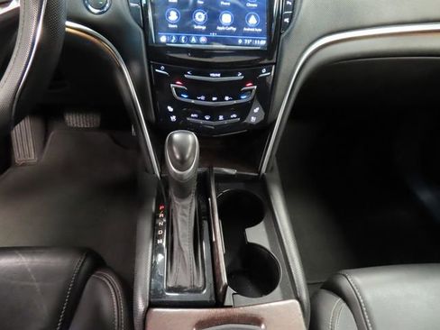 Used 2019 Cadillac XTS Luxury image 26