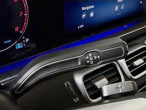 New 2026 Mercedes-Benz GLS 450 4MATIC image 17