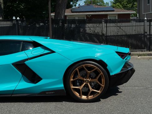 Used 2024 Lamborghini Revuelto AWD/4WD image 37