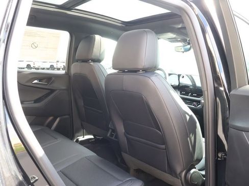 New 2026 Chevrolet Equinox LT w/ Convenience Package II FWD image 42