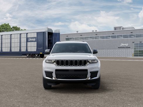 New 2026 Jeep Grand Cherokee L Laredo RWD image 6