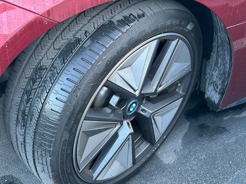 Used 2024 BMW i4 eDrive40 w/ Premium Package RWD image 3
