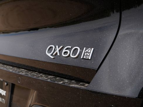 Certified 2026 INFINITI QX60 Luxe w/ Cargo Package AWD/4WD image 11