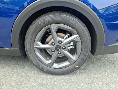 New 2026 Kia K4 LXS image 5