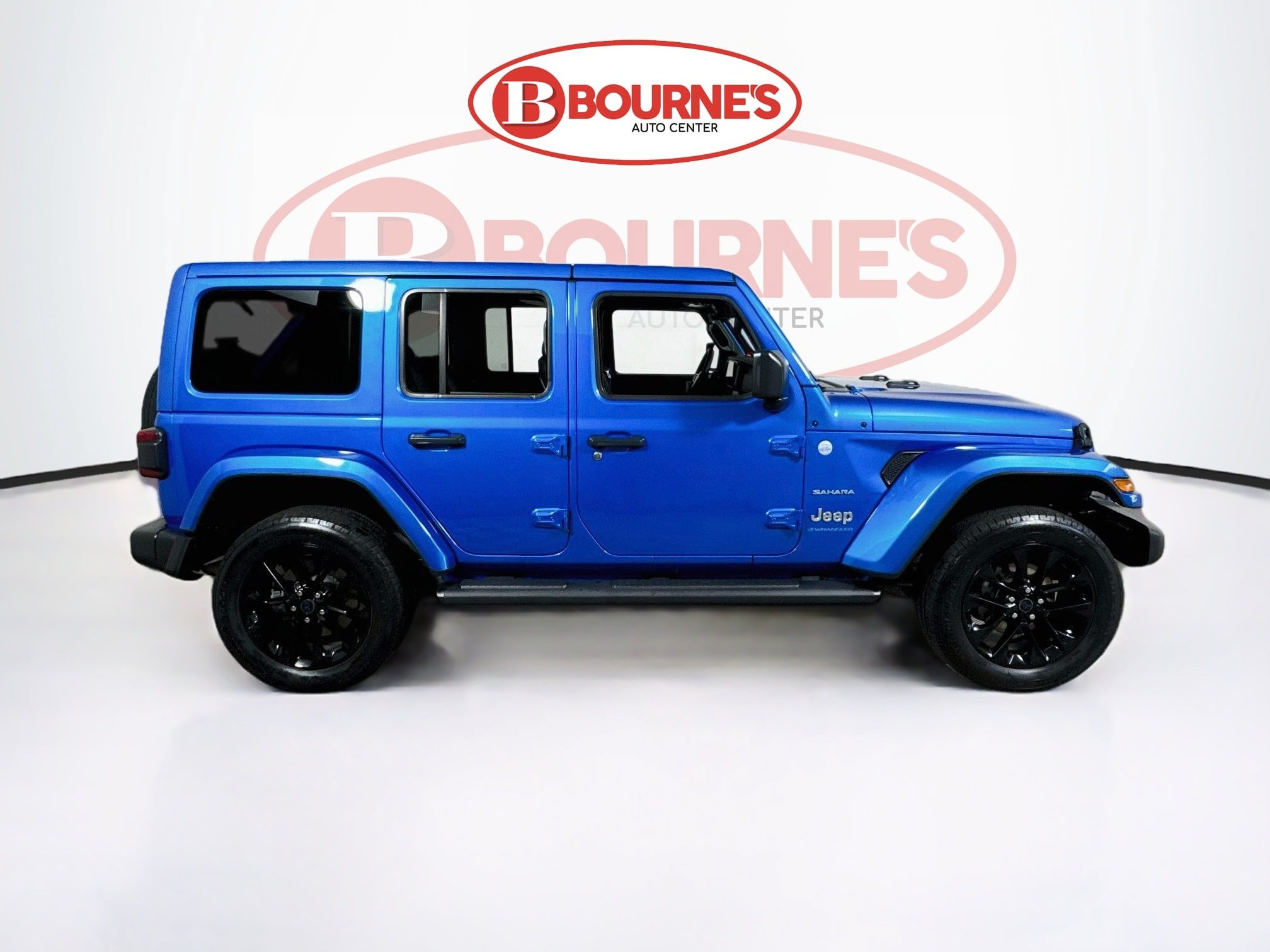 Used 2024 Jeep Wrangler Unlimited Sahara w/ Technology Group AWD/4WD image 11