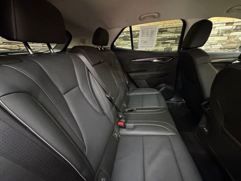 Used 2023 Buick Envision Essence image 30