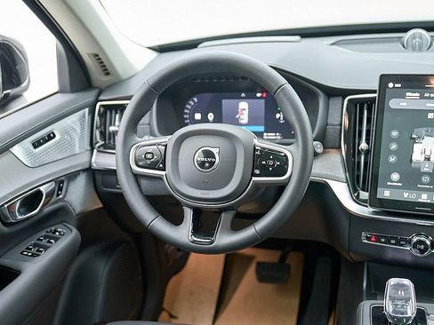 New 2026 Volvo XC90 T8 Ultra w/ Protection Package AWD/4WD image 29