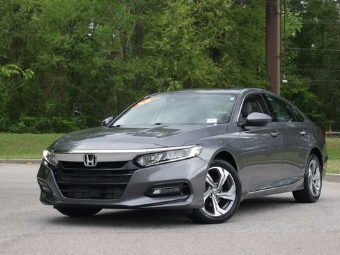 Used 2020 Honda Accord EX image 1