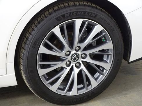 Used 2019 Lexus ES 350 w/ Premium Package image 42