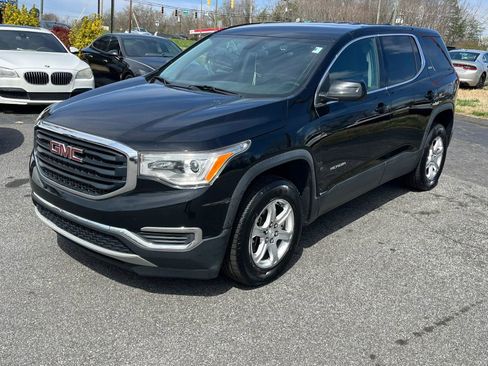 Used 2019 GMC Acadia SLE w/ LPO, Floor Liner Package FWD image 2