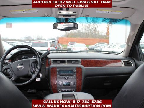 Used 2010 Chevrolet Suburban LT w/ Luxury Package image 8