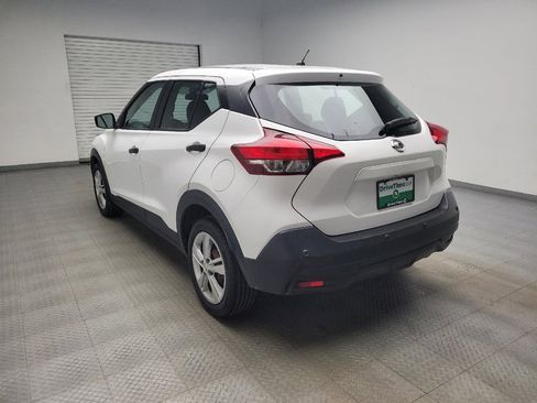 Used 2020 Nissan Kicks S image 5