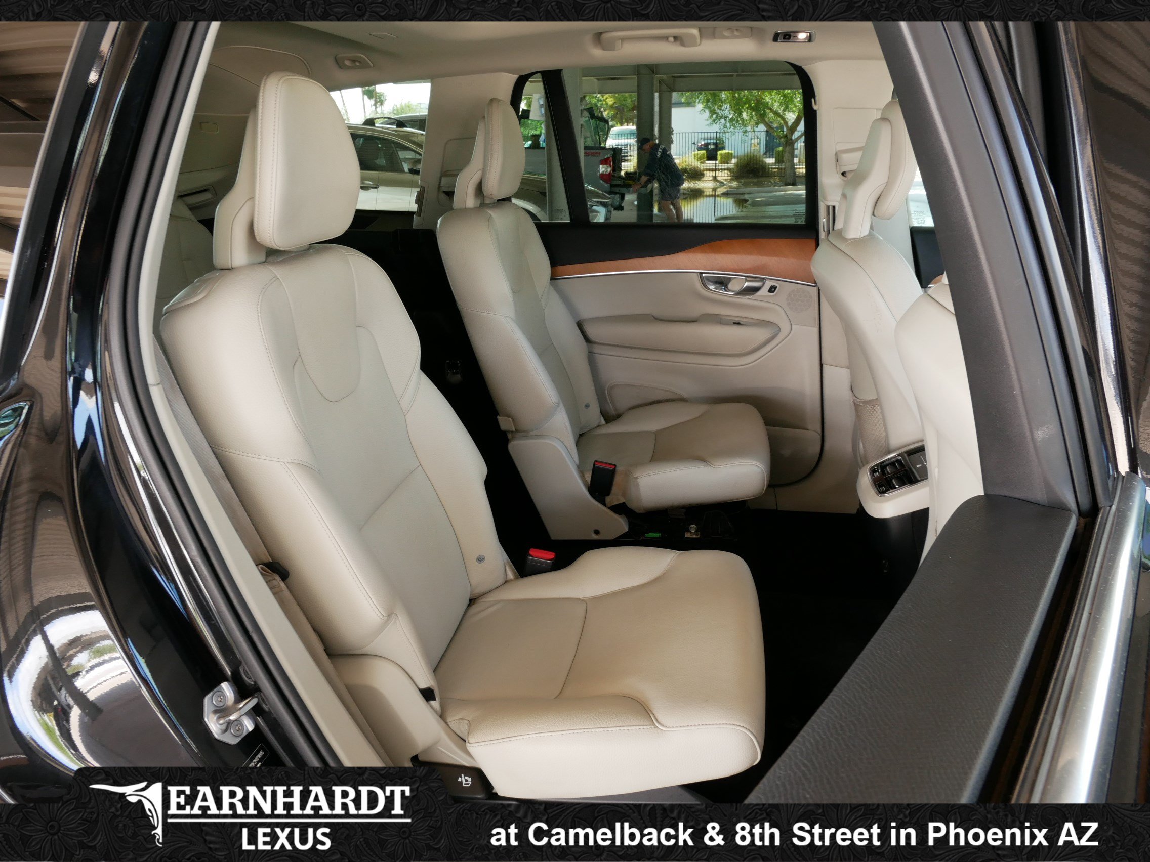 Used 2021 Volvo XC90 T6 Momentum w/ Protection Package Premier AWD/4WD image 14