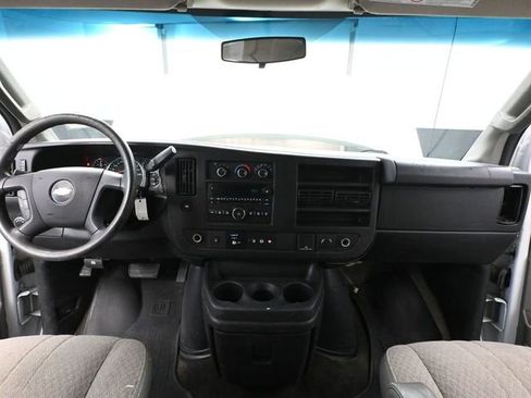 Used 2017 Chevrolet Express 3500 LT w/ LT Preferred Equipment Group image 22