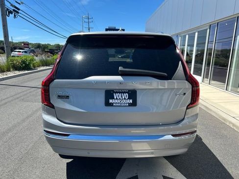 Used 2025 Volvo XC90 B5 Plus AWD/4WD image 4